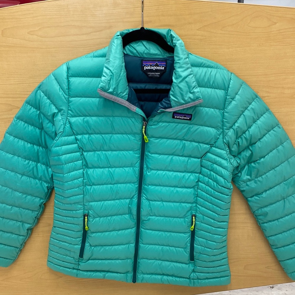 Patagonia Women’s Down Sweater